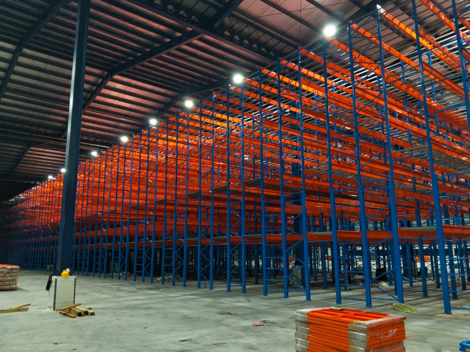 Foto pendukung halaman Mezzanine Floor Kapasitas 500 kg/m² — Perkasa Racking TAP (4)